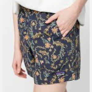 PATAGONIA BAGGIES 5” FLORAL SHORTS XS